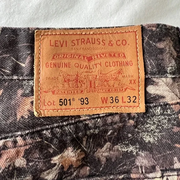 Levi's x Real Tree 501’s - Picture 2 of 11